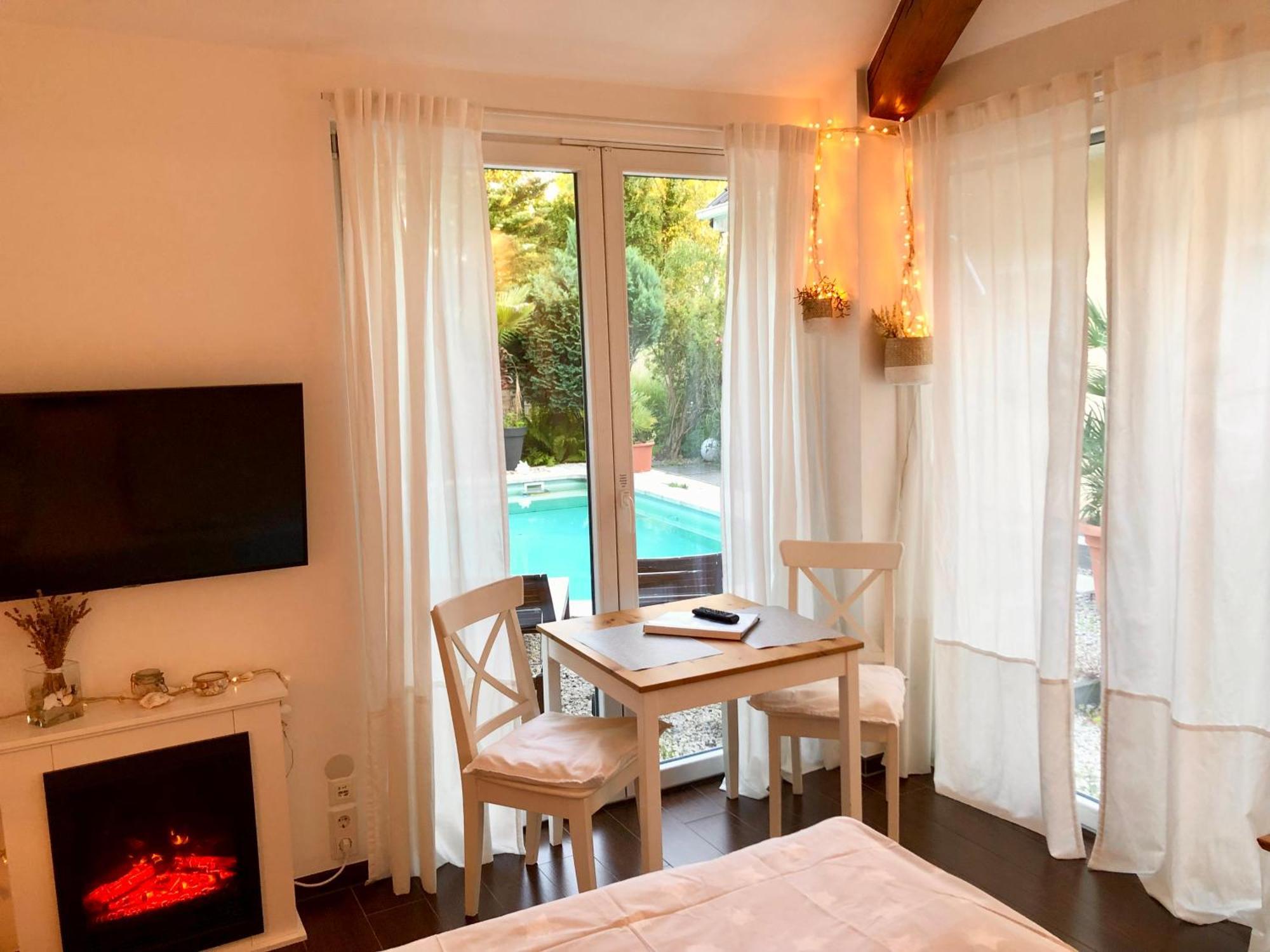 Apartment Tinyhouse Mit Pool, Outdoor Whirlpool Und Garten Petershagen-Eggersdorf Exteriör bild